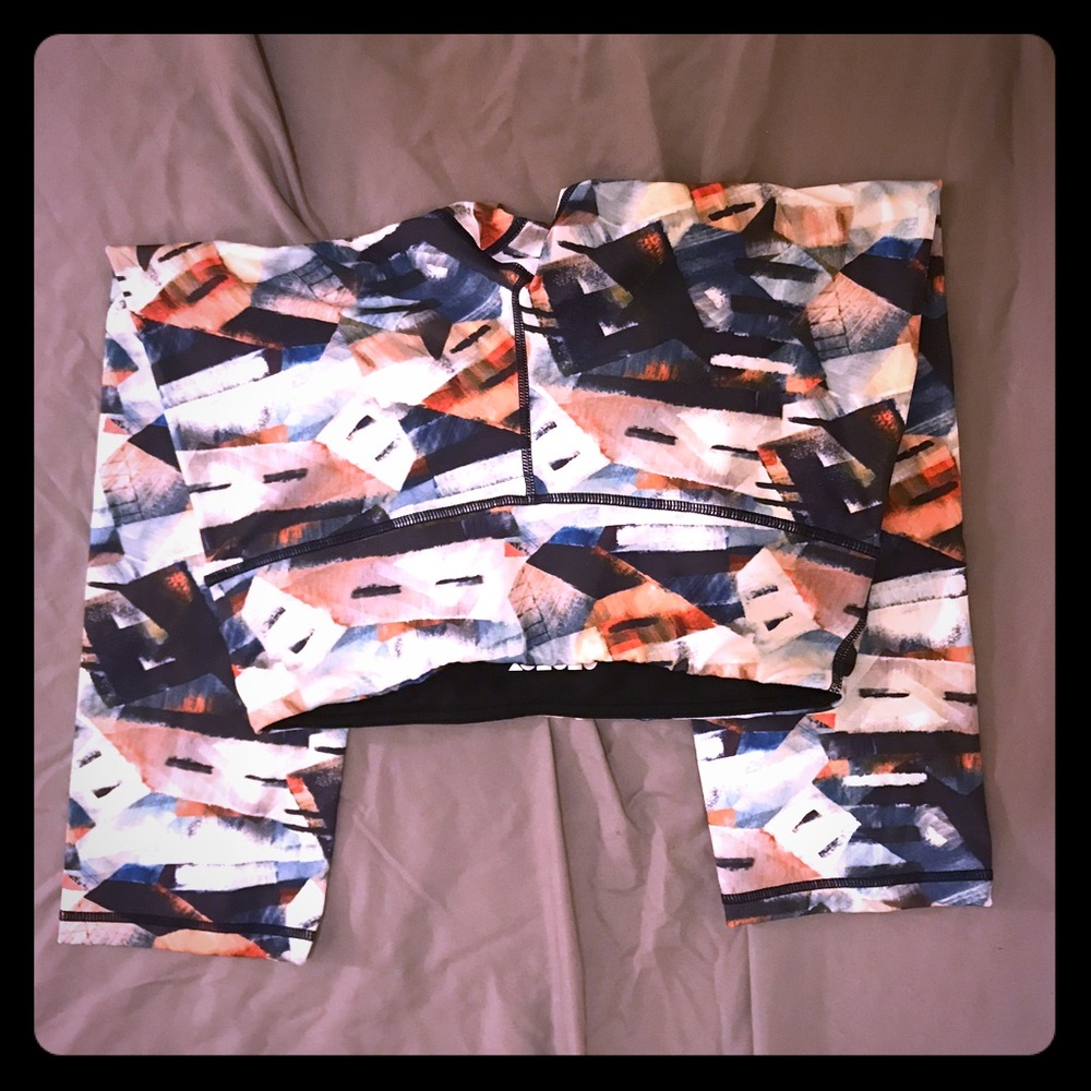 Ododos Pattern Crop Leggings